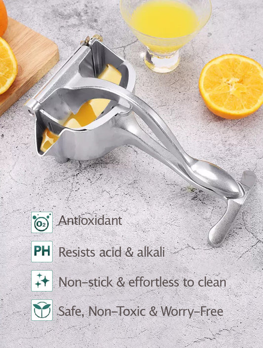 Multifunctional manual juicer